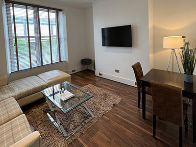 one bedroom aberdeen luxury apartment living room