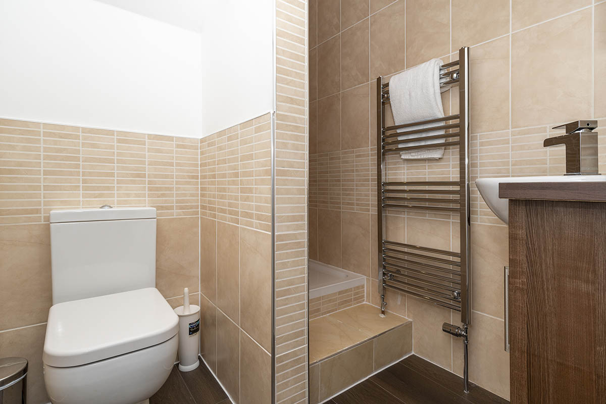 bathroom of Howburn Residence three bedroom serviced apartment